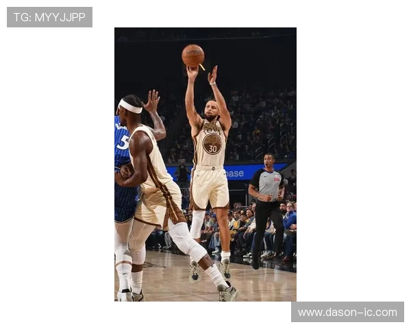 库里26+6率队取胜领袖风采